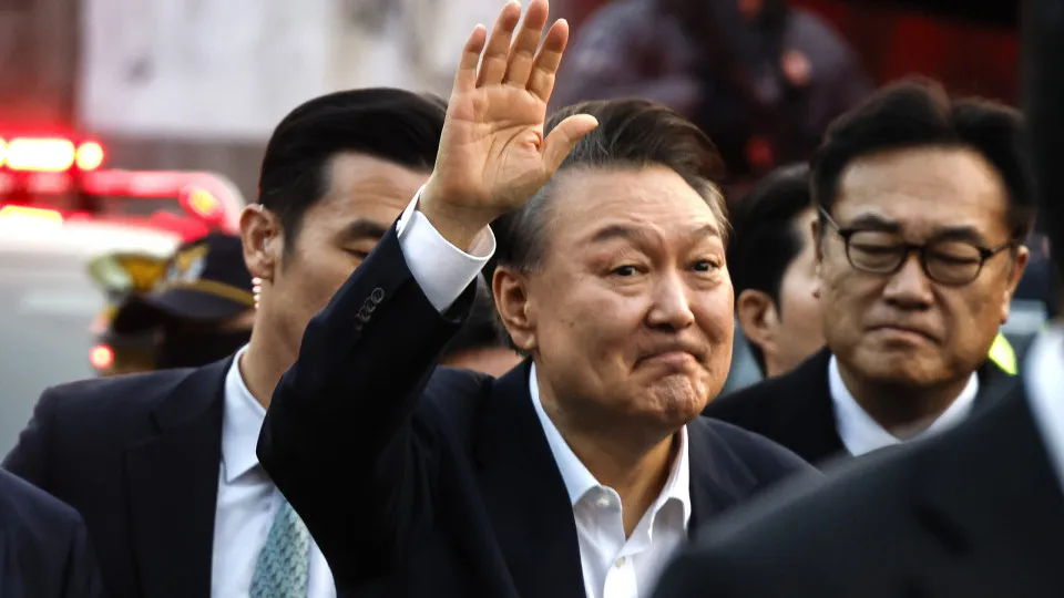 Ex-presidente da Coreia do Sul pede desculpas após sofrer impeachment