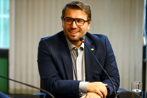 Ex-presidente do INSS no governo Bolsonaro é dispensado da Previdência
