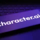 Famílias processam plataforma de IA após chatbot incentivar assassinato