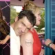 Famosos que fizeram tatuagem de casal! Quem se arrependeu e quem segue junto?