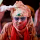 Festival Holi começa na Índia com explosão de cores e celebrações