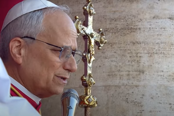 Fiéis invadem perfil do papa Leão XIV, que chega a 100 mil seguidores