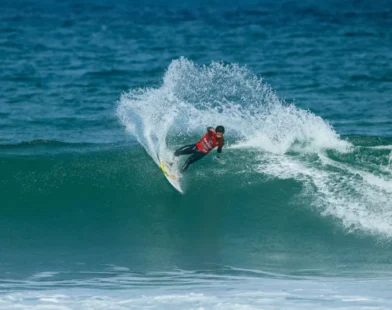 Filipe Toledo dá show na Austrália, e Luana deixa líder para trás