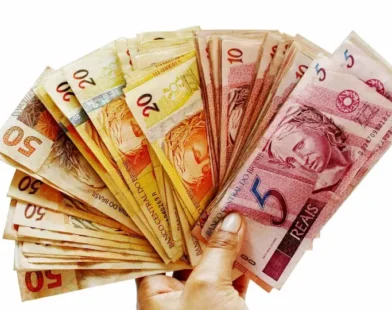Financeiras estão proibidas de bloquear celular para garantir empréstimo