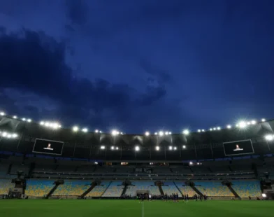 Flamengo e Internacional fazem duelo de favoritos no Maracanã