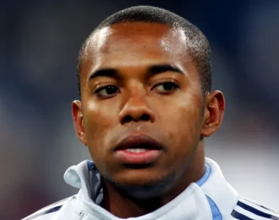 Fux vota contra recurso em que defesa pede soltura de Robinho