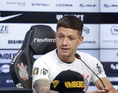 Garro diz que vai tratar lesão após jogar no sacrifício