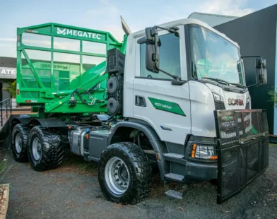 Gigante Scania Megatec quer substituir trator por caminhão nos canaviais