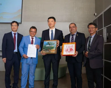 Gonzaga e Assur se reúnem com autoridades e empresários chineses para debater comércio entre Acre e China | ac24horas