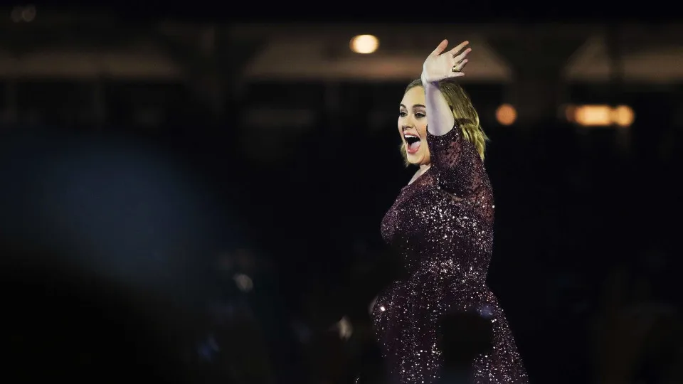 Gravadora de Adele tenta recurso contra suspensão de música acusada de plágio