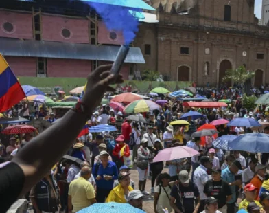 Greve nacional na Colômbia pede reforma trabalhista