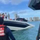 Guarda Costeira resgata 30 pessoas após naufrágio de iate em Miami; vídeo