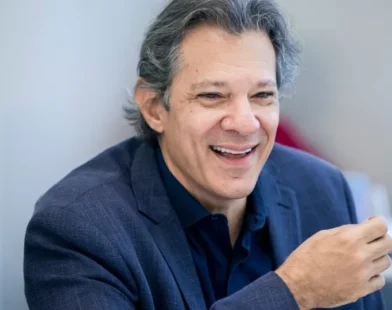 Haddad sai em defesa de arcabouço fiscal e se compromete com metas