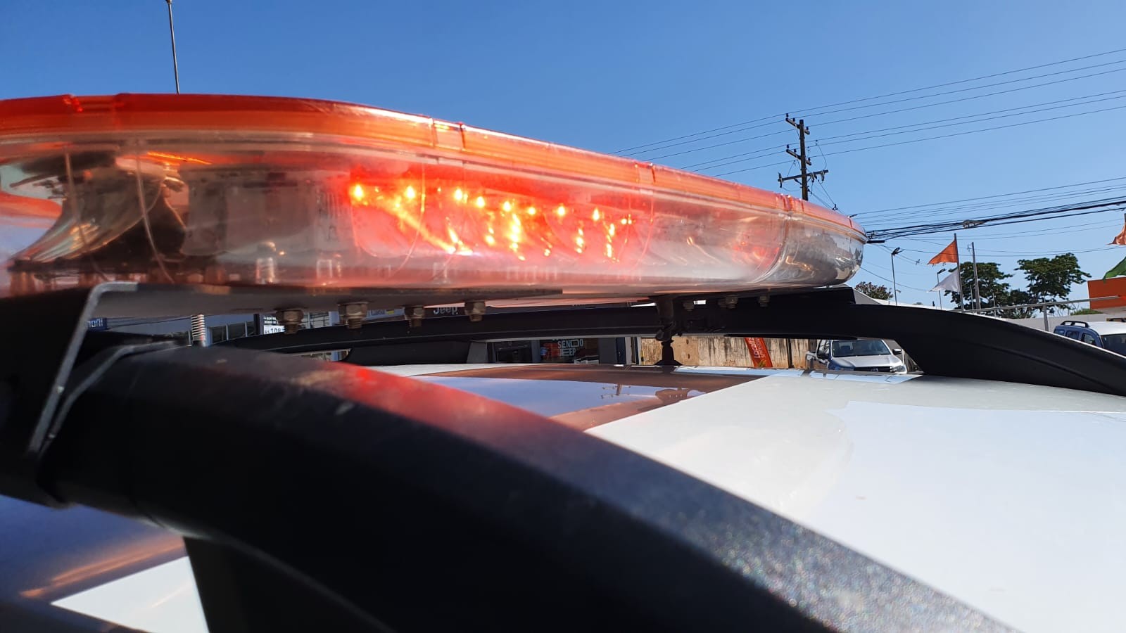 Homem é atacado por cachorro ao tentar defender namorada de agressão do ex em Formiga