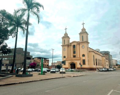 Integração no Bairro celebra o aniversário de Divinópolis diretamente da Praça da Catedral | Centro-Oeste