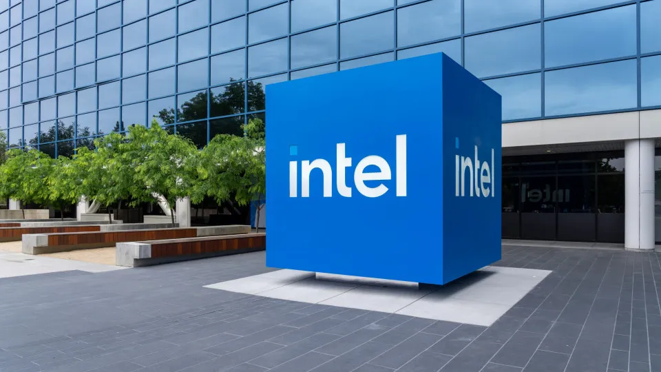 Intel anuncia renúncia do CEO Pat Gelsinger