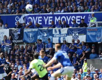 Já campeão, Liverpool enfrenta o Brighton; veja destaques da TV