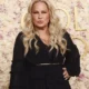 Jennifer Coolidge diz que 'The White Lotus' melhorou sua vida amorosa