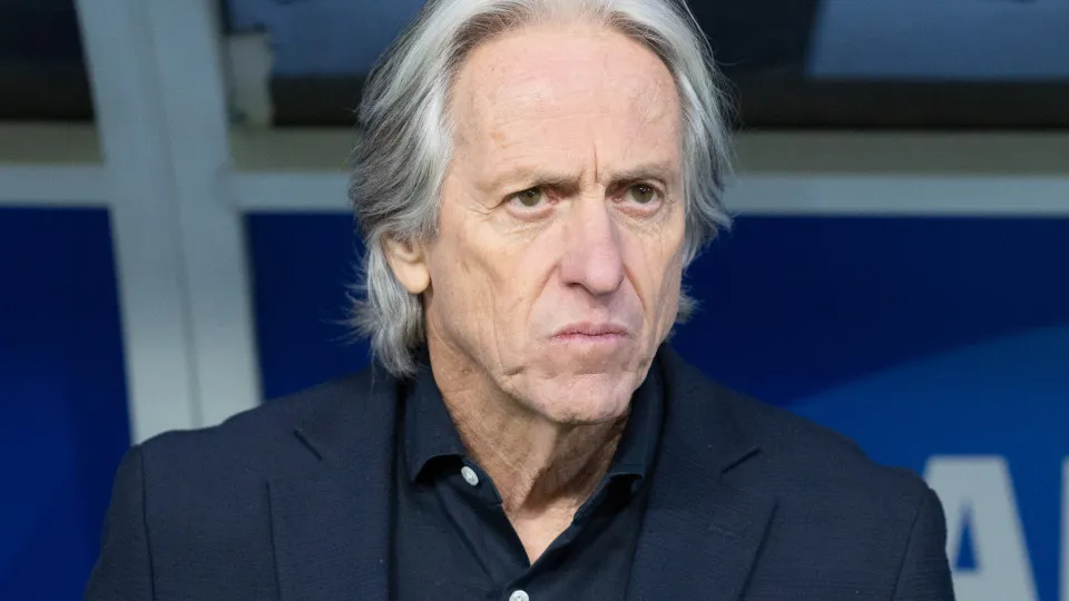 Jorge Jesus "supera" Ancelotti e está perto de voltar ao Brasil