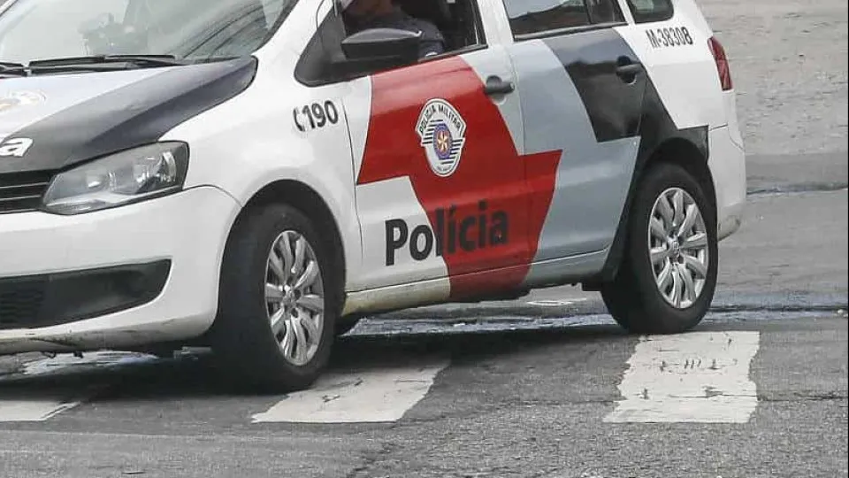 Juiz indica crimes cometidos por PM que atirou homem da ponte; veja quais são