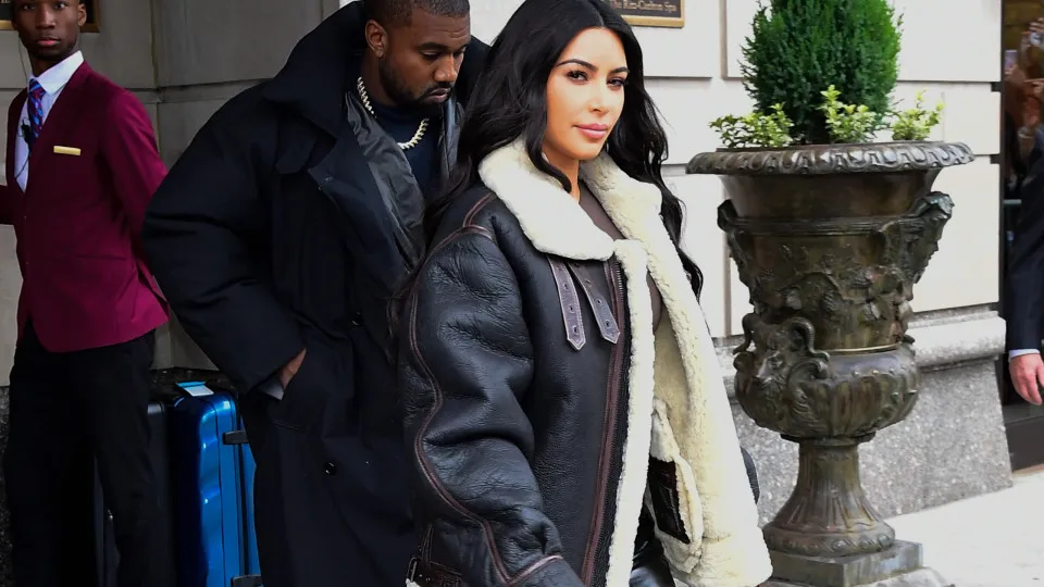 Kim Kardashian se sente frustrada ao dividir guarda com Kanye West