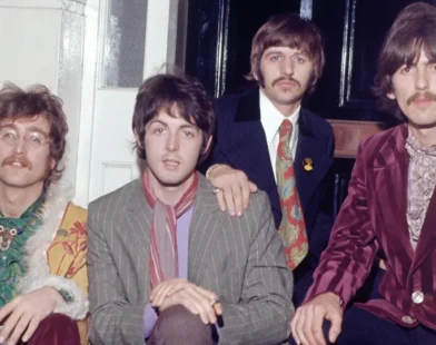 'Let It Be' volta restaurado com bastidores dos Beatles perto do fim da banda