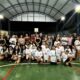 MOC Vôlei e AEESB, em parceria com a AeC, entregam uniformes do projeto social e reforçam a prática esportiva