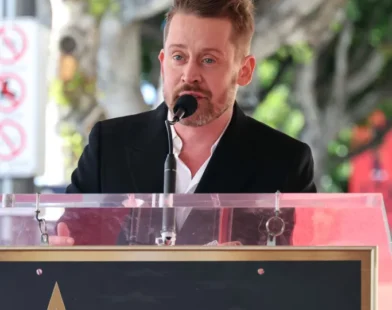 Macaulay Culkin diz que não fala com o pai há 30 anos