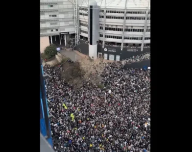 'Mar de gente': as imagens impressionantes da comemoração do Newcastle