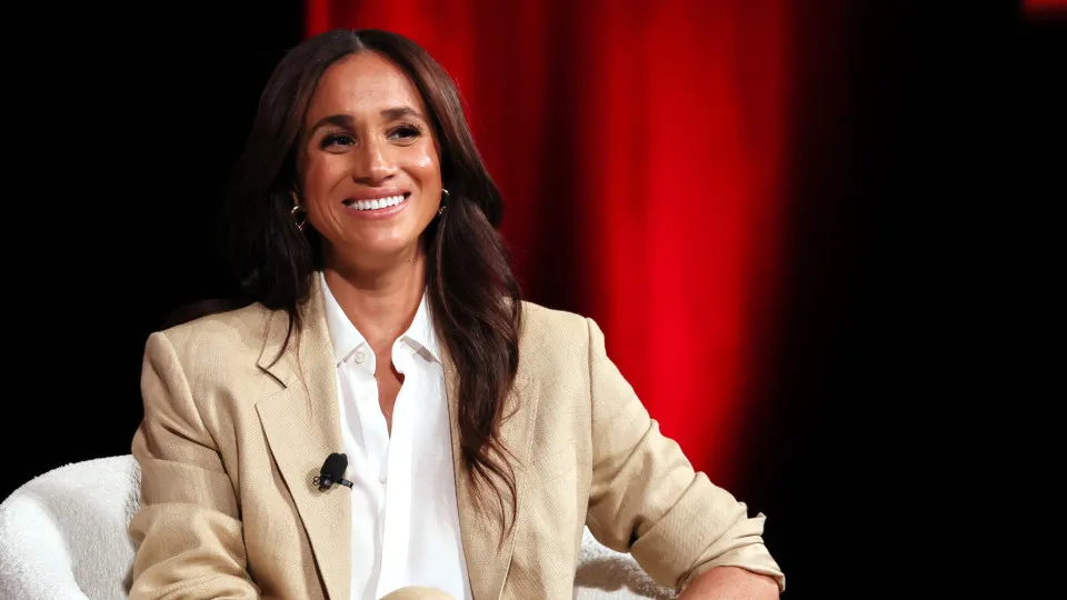 Meghan Markle compartilha momento raro com a filha Lilibet em vídeo