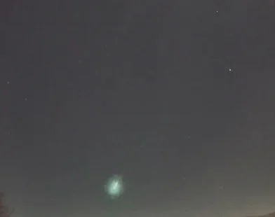 Meteoro ilumina o céu de Braga durante o pico da chuva de Gemínidas; veja