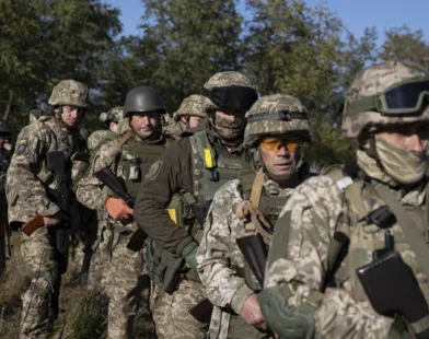 Militares no front na Ucrânia são céticos sobre negociações de paz com a Rússia