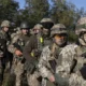 Militares no front na Ucrânia são céticos sobre negociações de paz com a Rússia