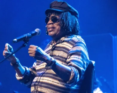 Milton Nascimento vai ser homenageado pela Portela no Carnaval de 2025