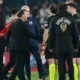 Mourinho aperta nariz de técnico rival após derrota do Fenerbahçe; veja