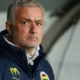 Mourinho é absolvido após denúncia de racismo em clássico no futebol turco