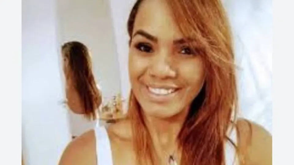 Mulher é assassinada a facadas por ex-cunhada na frente da filha