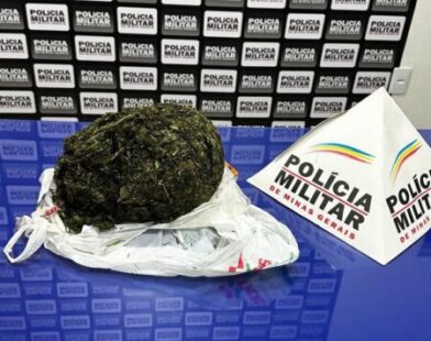 Mulher é presa por tráfico de drogas durante operação de trânsito em Pirapora