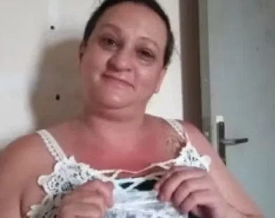 Mulher morre após ser agredida e arrastada por carro pelo ex-marido no interior de SP