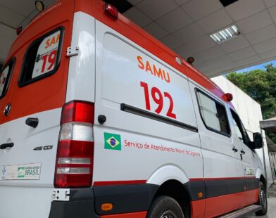 Mulher se joga na frente de moto e causa acidente na MG-050, em Divinópolis | Centro-Oeste