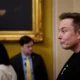 Musk: "Ano não tem sido um tédio; pelo menos não levei um tiro"