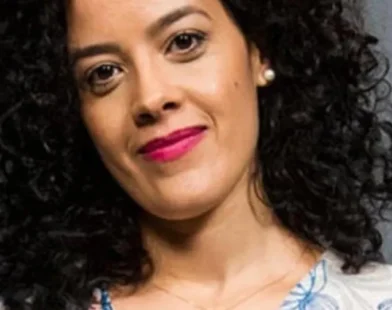 Não é uma situação confortável, diz Maeve Jinkings sobre personagem lésbica em 'Vale Tudo'