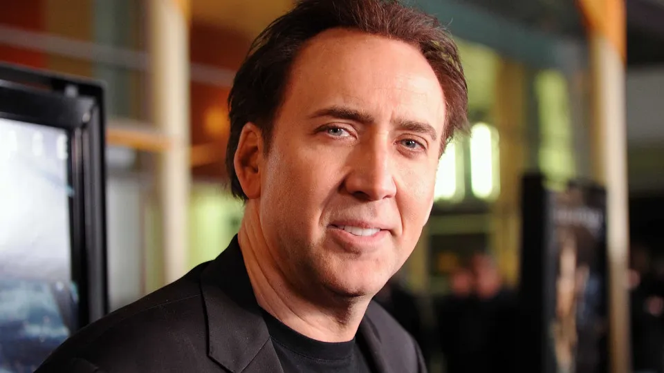 Nicolas Cage diz que 'poderia ter morrido' em gravações de filme de surfe