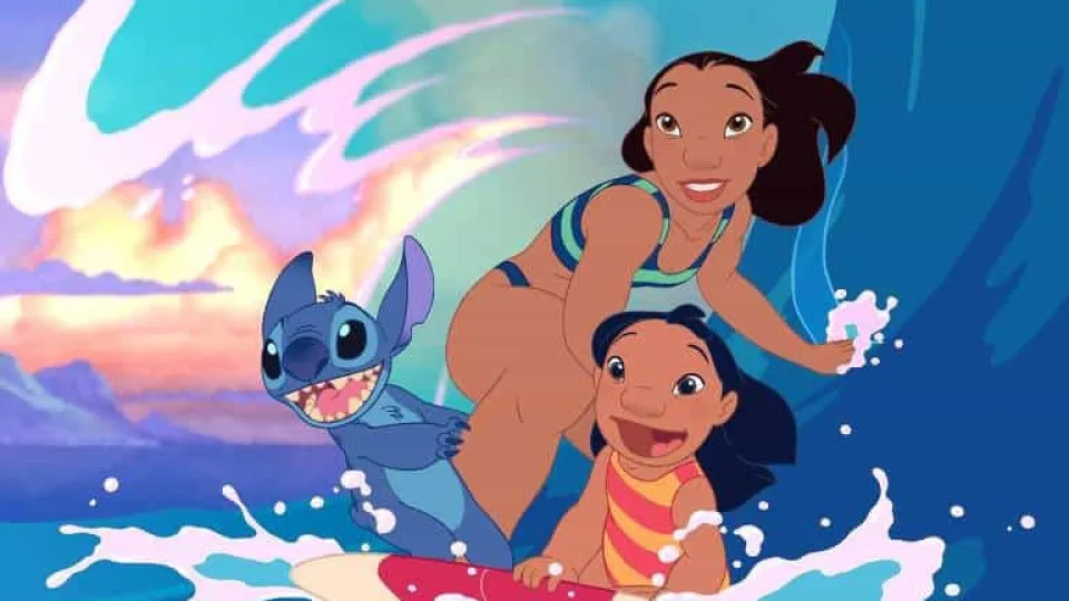 Novo 'Lilo & Stitch' reduz malcriação divertida e o caos da criaturinha azul