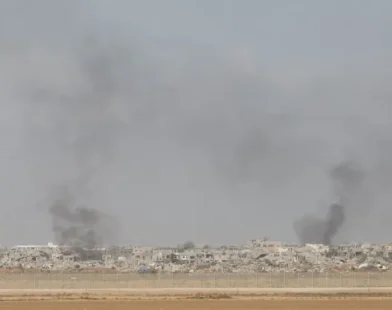 Novos ataques israelenses matam pelo menos 38 na Faixa de Gaza