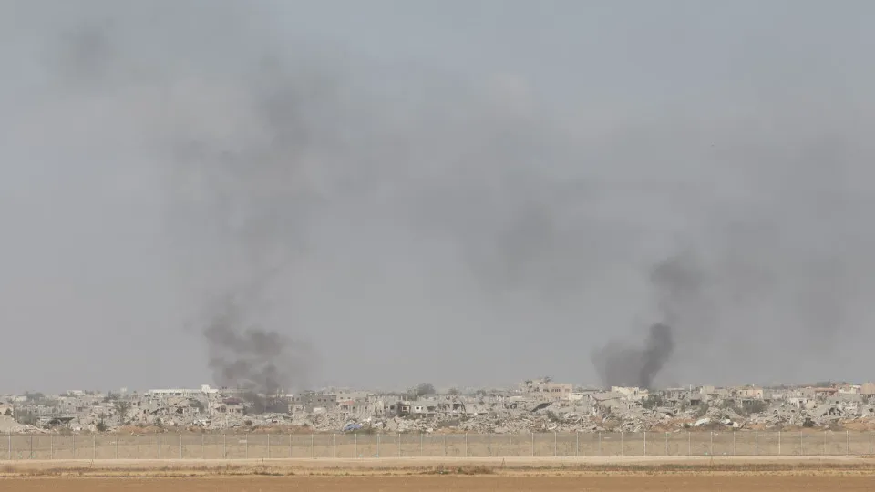 Novos ataques israelenses matam pelo menos 38 na Faixa de Gaza
