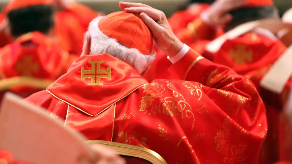 O Conclave que quase dividiu a Igreja Católica em duas