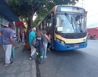 Ônibus para o parque de exposições terão horários extras em todos os dias de DivinaExpo