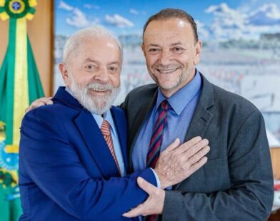 PT: a pedido de Gleisi e Lula, Quaquá retira candidatura à presidência
