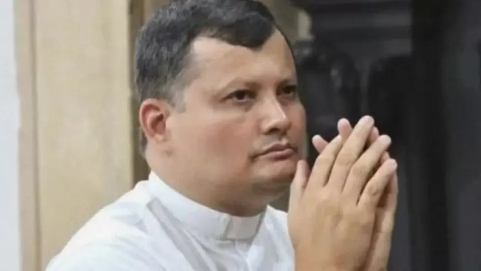 Padre desaparecido em Arapiraca é encontrado preso no telhado